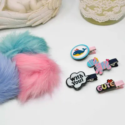Заколка для собак Cheepet з написом GUTE