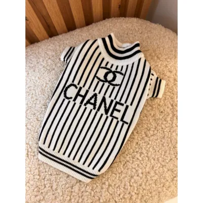 Светр для собак CHANEL смугастий, білий