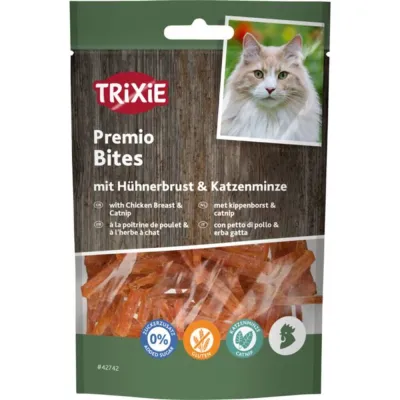 Ласощі для котів Trixie Premio Bites with Chicken Breast & Catnip шматочки з курячою грудкою і котячою м’ятою 50 г